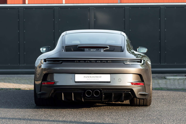 Porsche 992 GT3 Touring