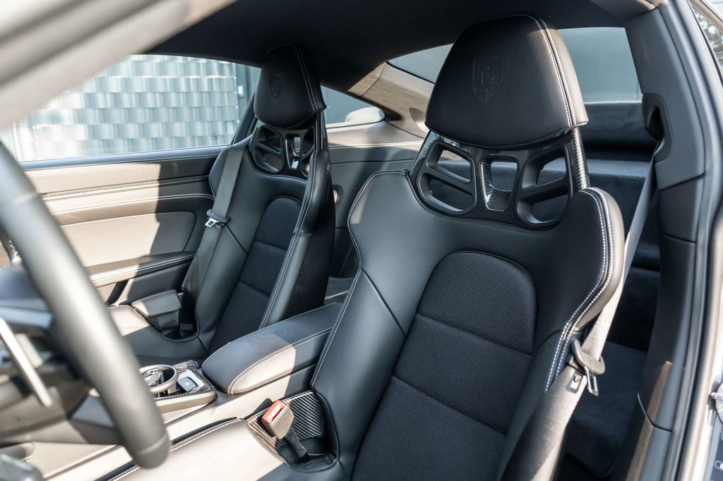 Porsche 992 GT3 Touring