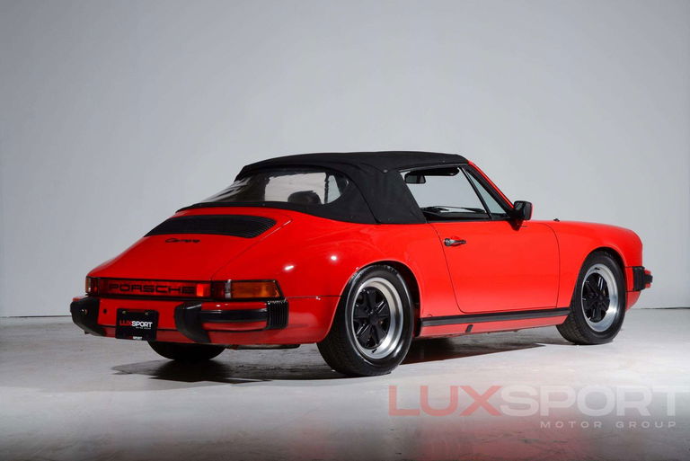 Porsche 911 Carrera 3.2 (US)