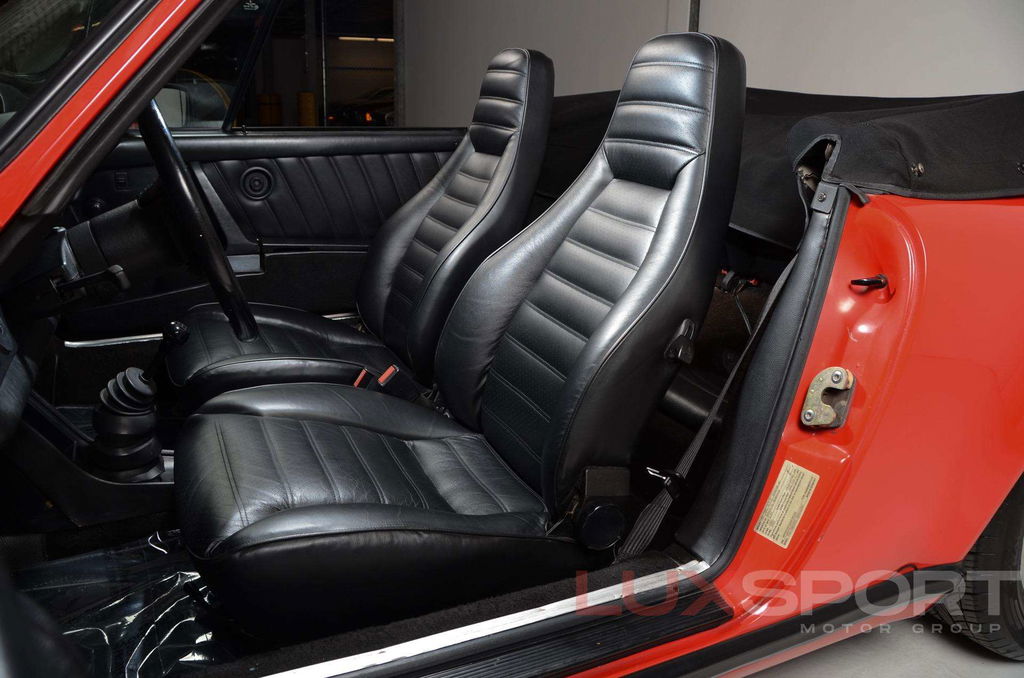 Porsche 911 Carrera 3.2 (US)