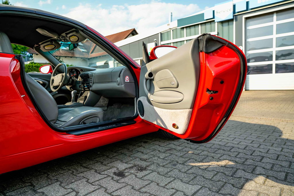 Porsche 996 Carrera