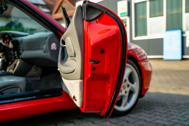 Porsche 996 Carrera
