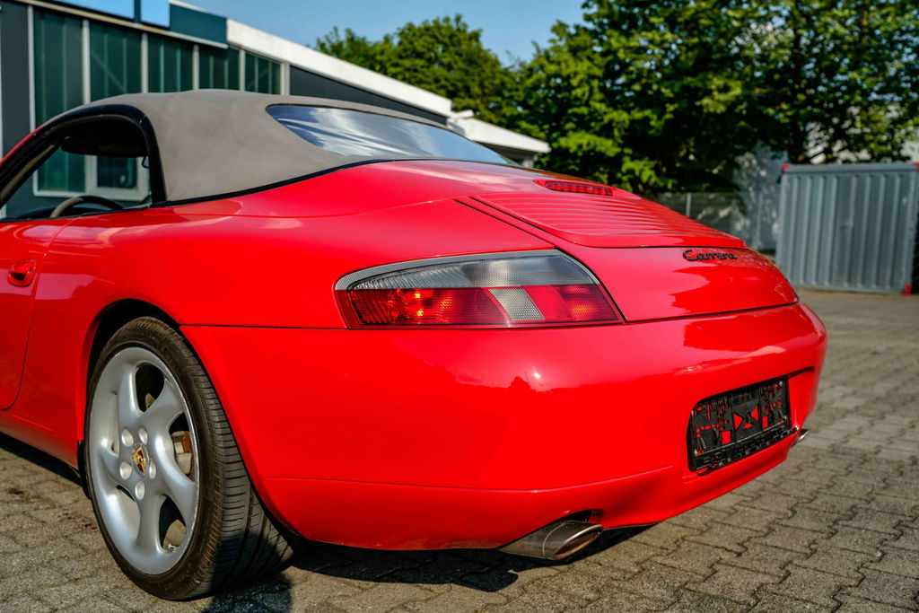 Porsche 996 Carrera