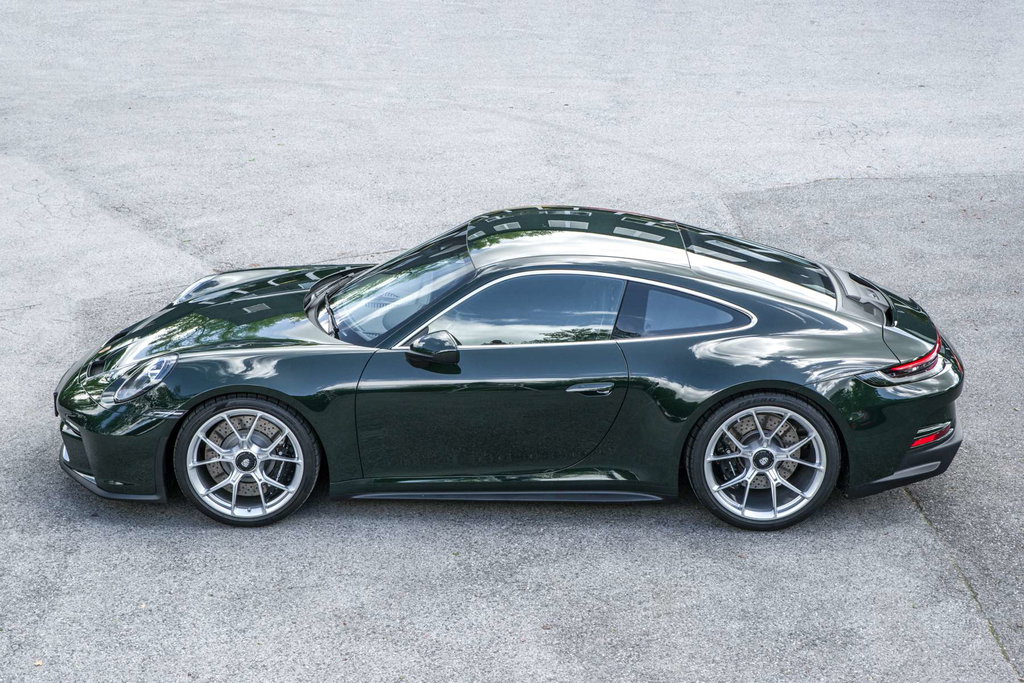 Porsche 992 GT3 Touring