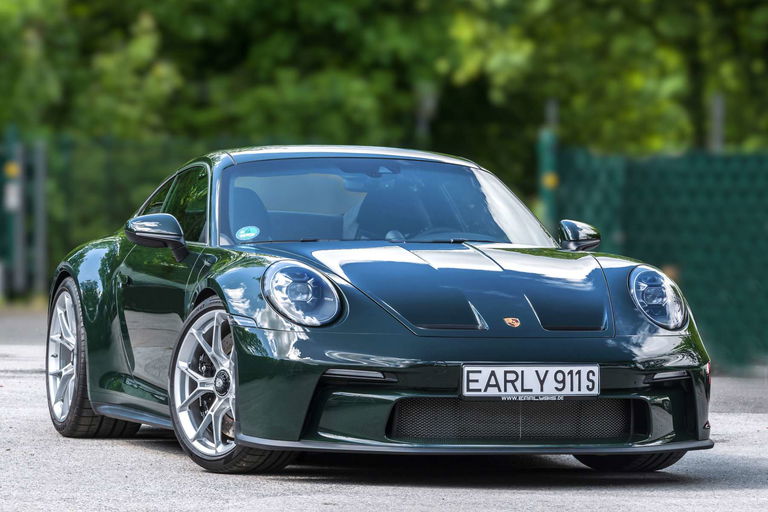 Porsche 992 GT3 Touring