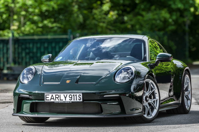 Porsche 992 GT3 Touring