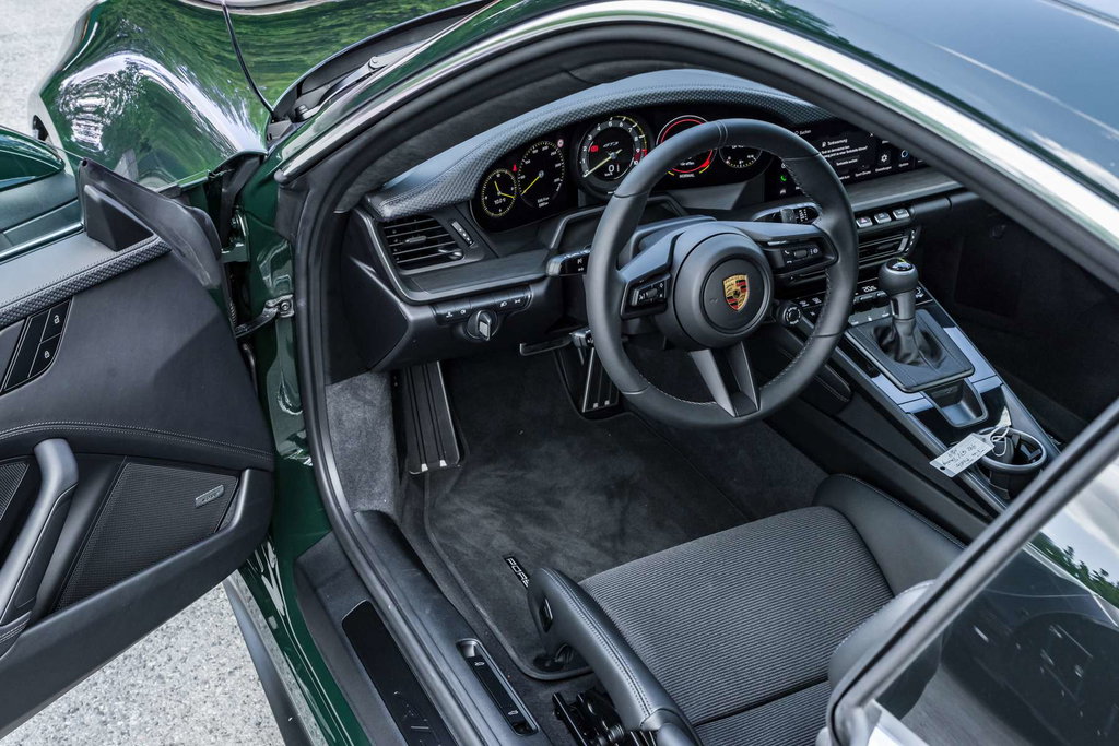 Porsche 992 GT3 Touring