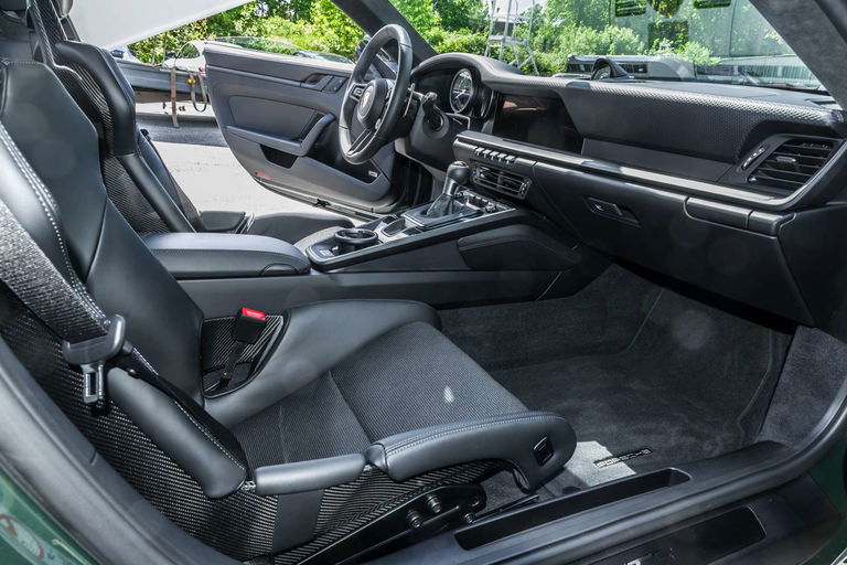 Porsche 992 GT3 Touring