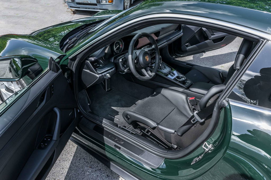 Porsche 992 GT3 Touring