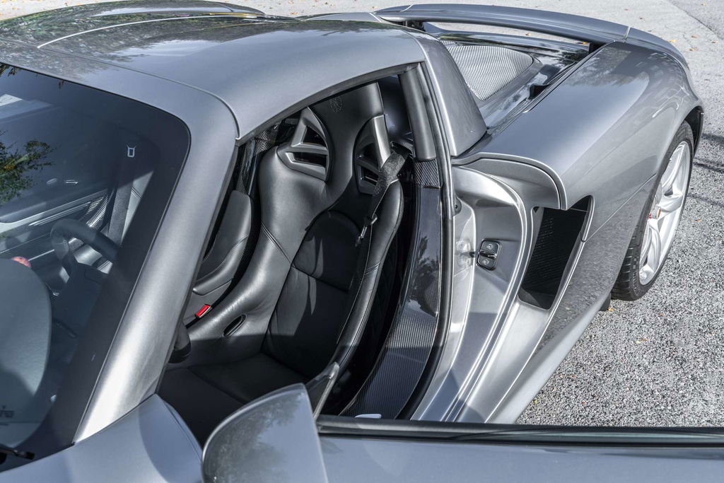 Porsche Carrera GT
