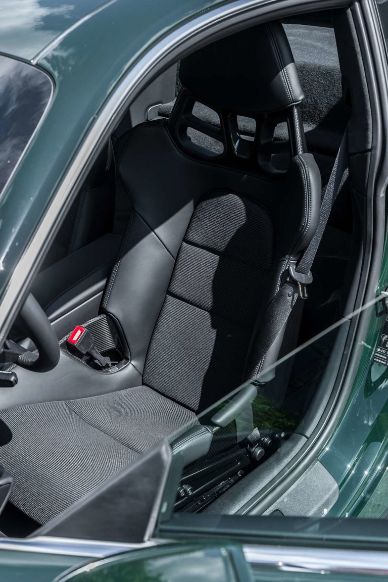 Porsche 992 GT3 Touring