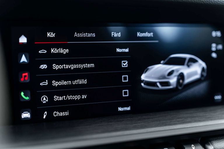 Porsche 992 Carrera 4 GTS