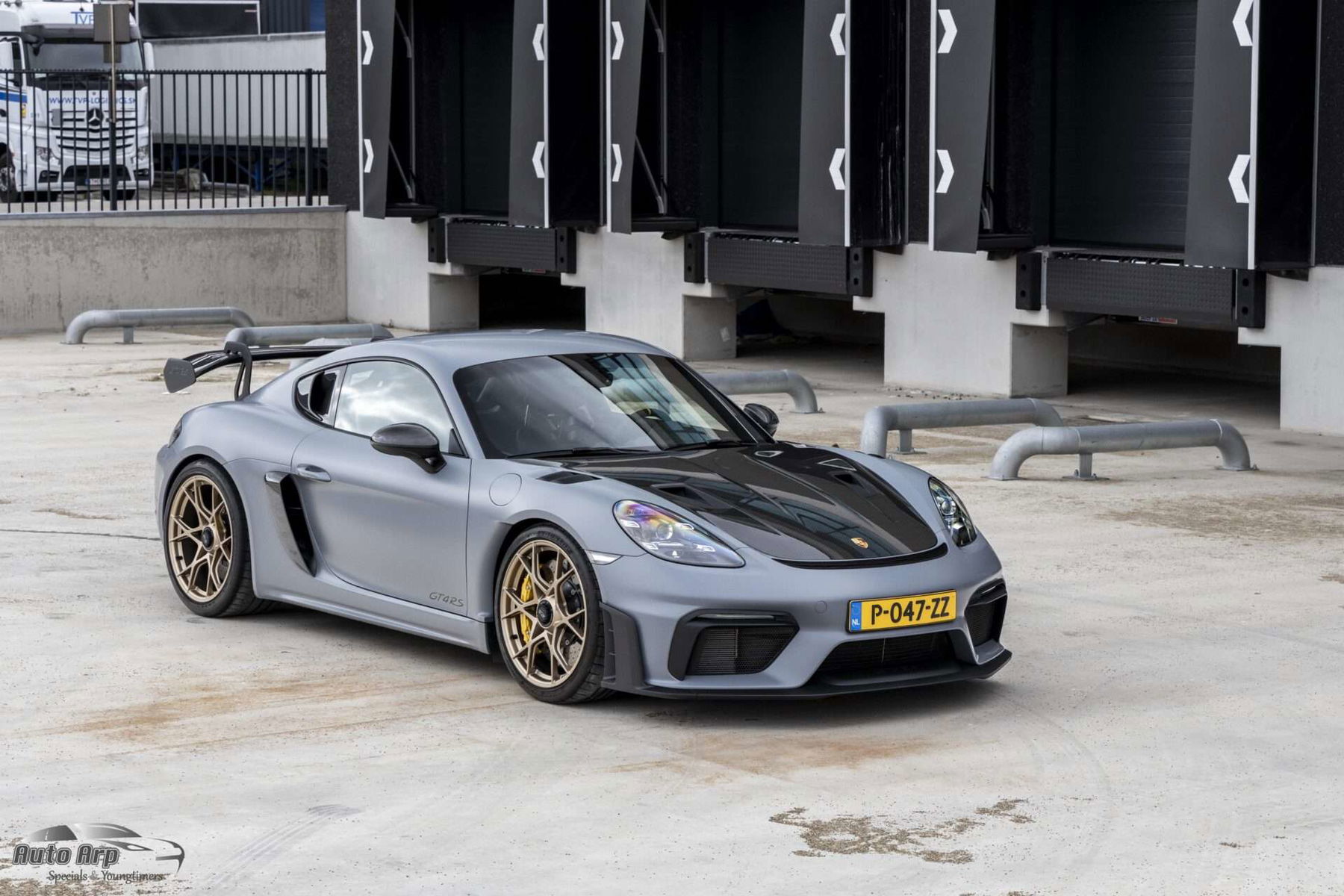Porsche 718 Cayman GT4 RS