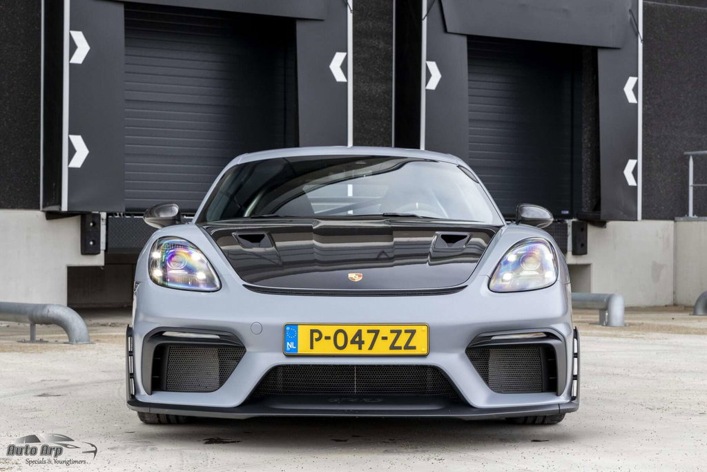 Porsche 718 Cayman GT4 RS