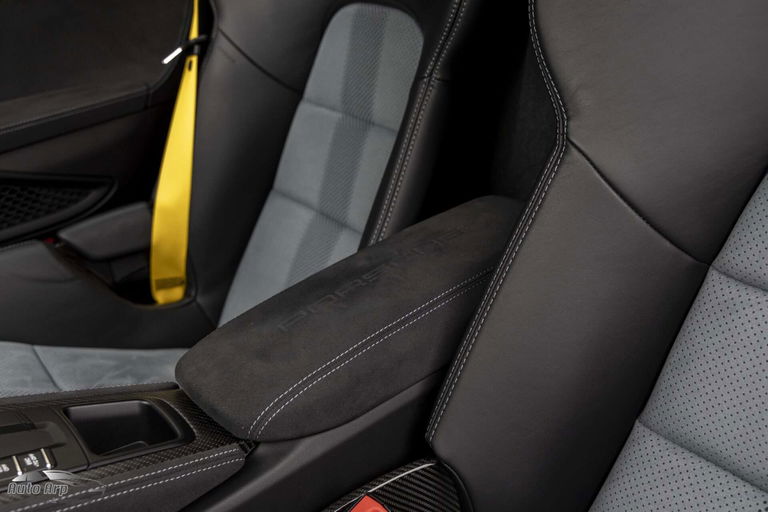 Porsche 718 Cayman GT4 RS