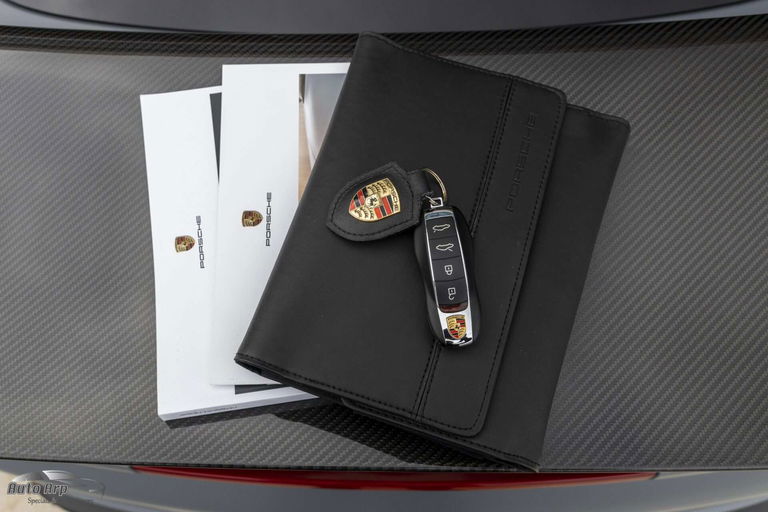 Porsche 718 Cayman GT4 RS