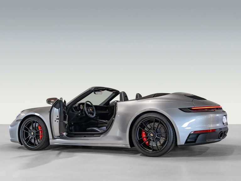 Porsche 992 Carrera GTS