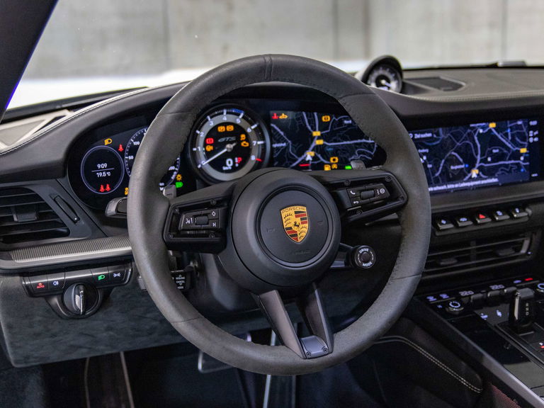 Porsche 992 Carrera GTS