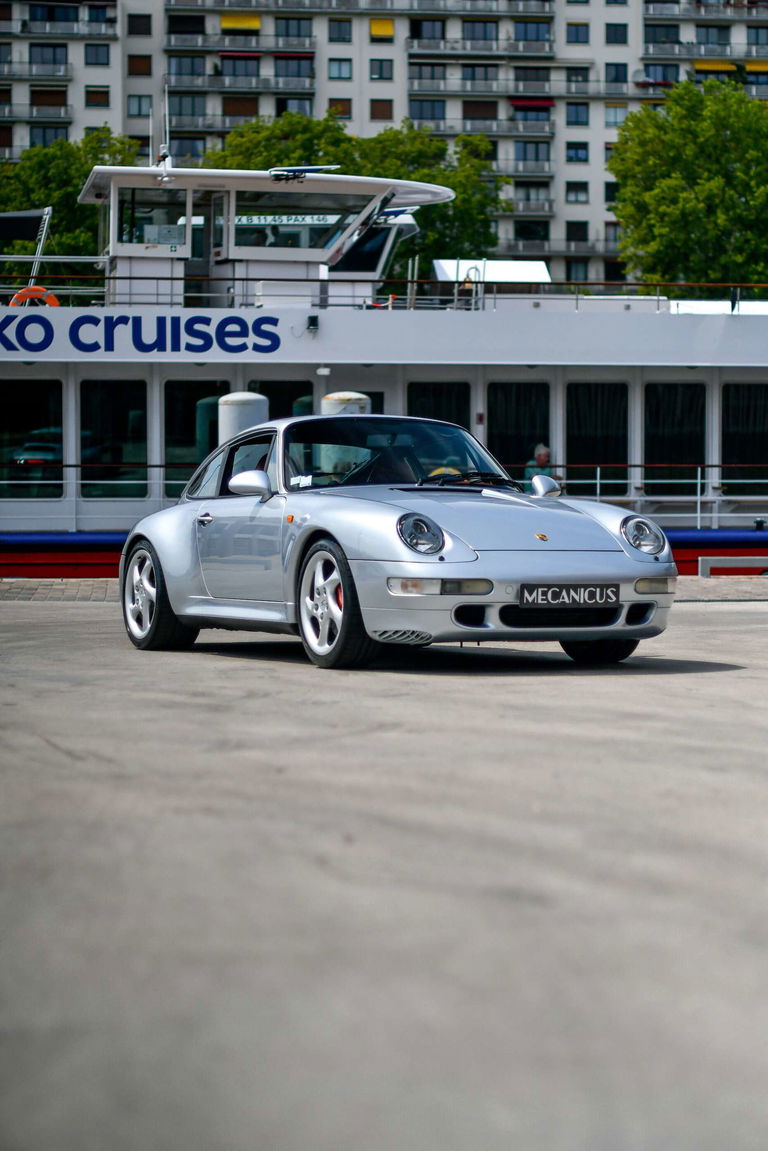 Porsche 993 Carrera 4S