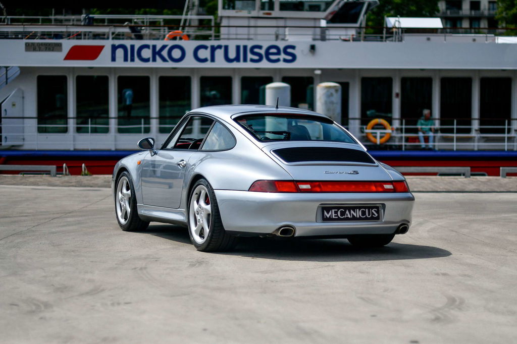 Porsche 993 Carrera 4S