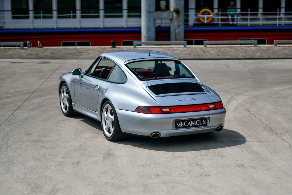 Porsche 993 Carrera 4S