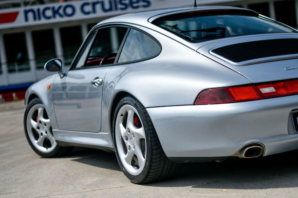 Porsche 993 Carrera 4S