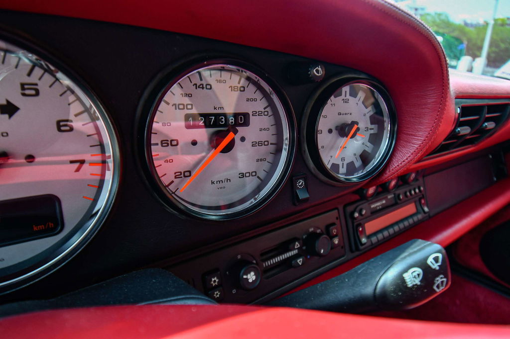 Porsche 993 Carrera 4S