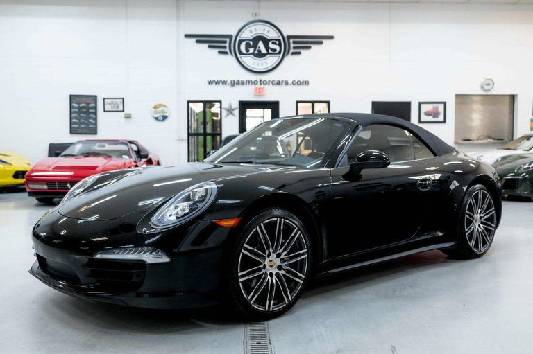 Porsche 991 Carrera 4 Black Edition