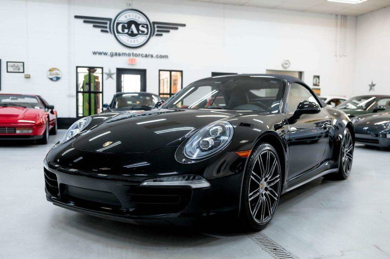 Porsche 991 Carrera 4 Black Edition