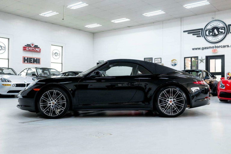 Porsche 991 Carrera 4 Black Edition
