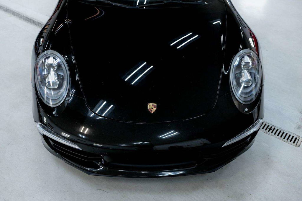 Porsche 991 Carrera 4 Black Edition