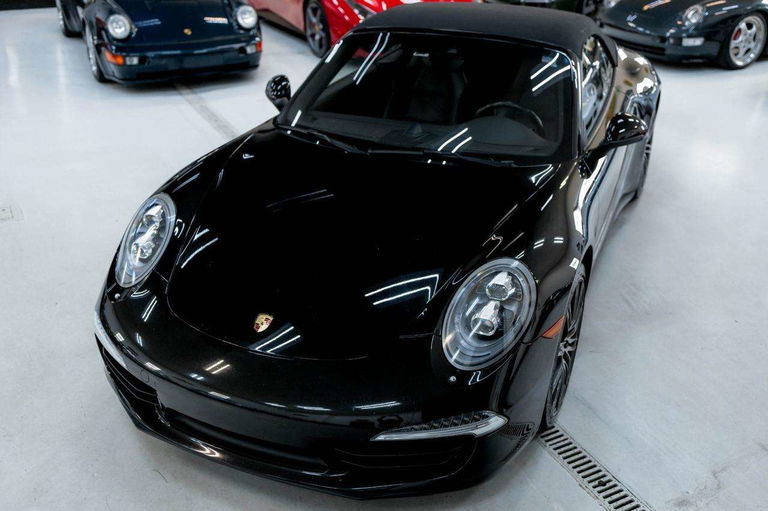 Porsche 991 Carrera 4 Black Edition