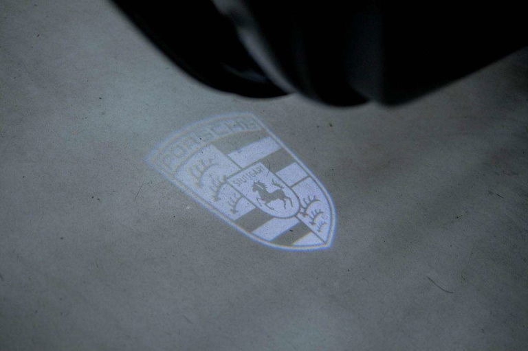 Porsche 991 Carrera 4 Black Edition