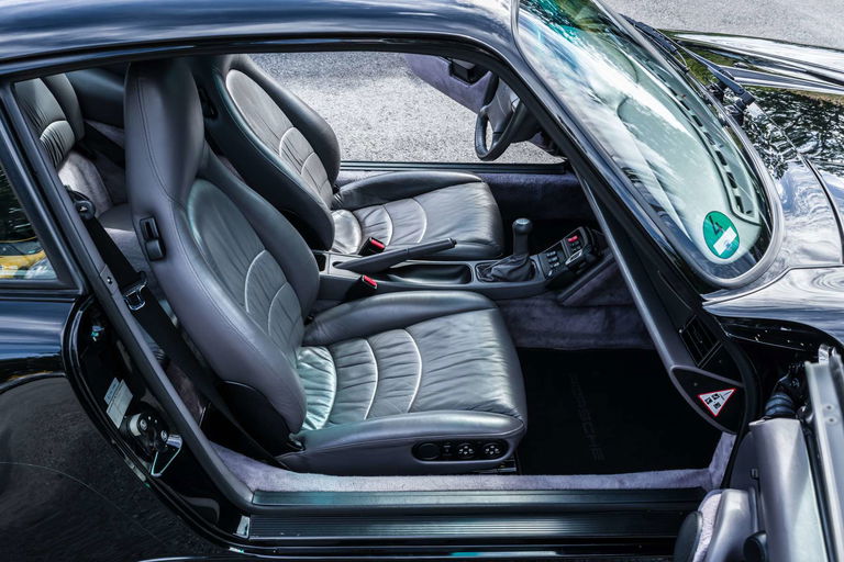 Porsche 993 Carrera 4S