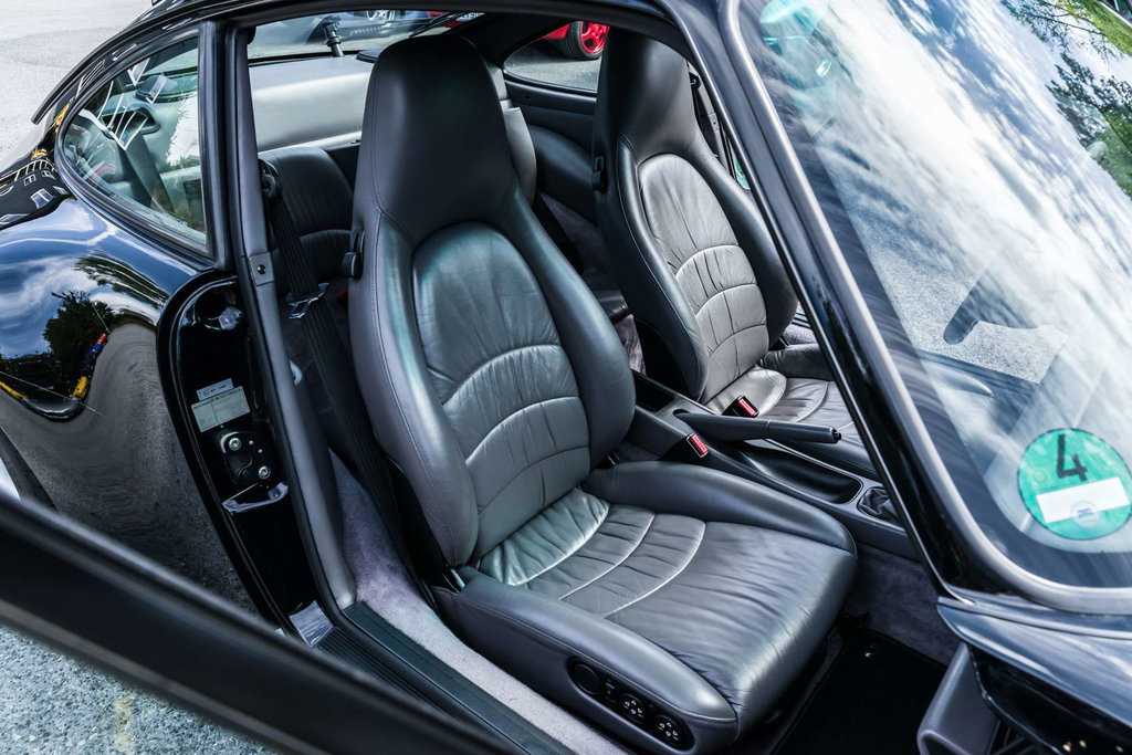 Porsche 993 Carrera 4S