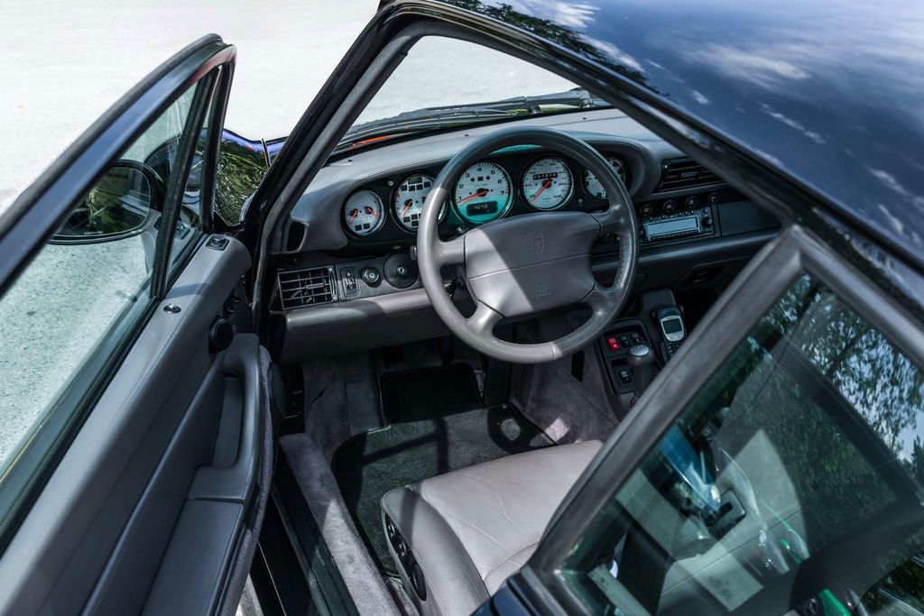 Porsche 993 Carrera 4S