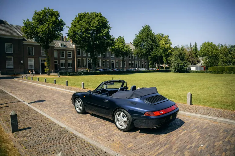 Porsche 993 Carrera 4