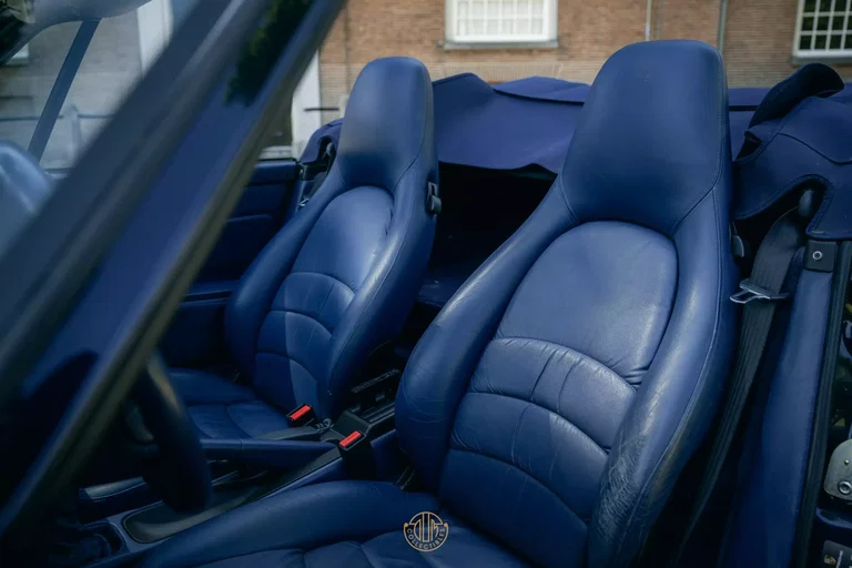 Porsche 993 Carrera 4
