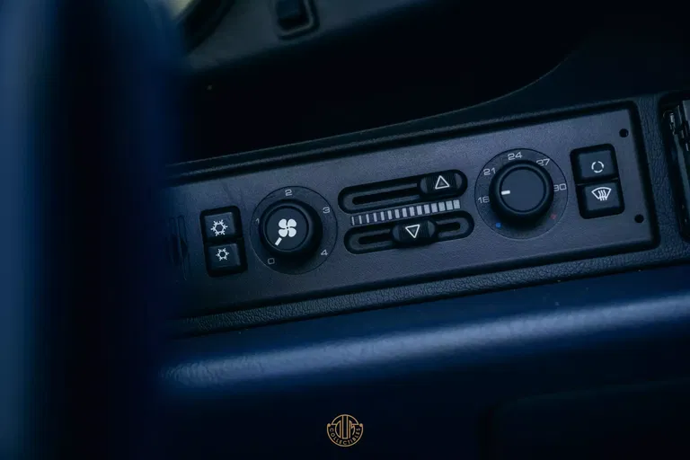 Porsche 993 Carrera 4