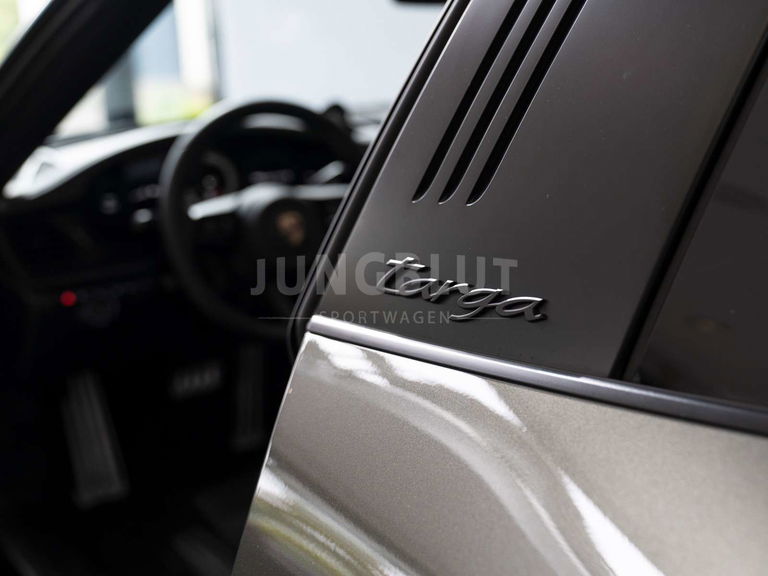 Porsche 992 Targa 4 GTS