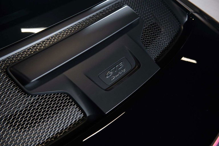 Porsche 992 GT3 Touring