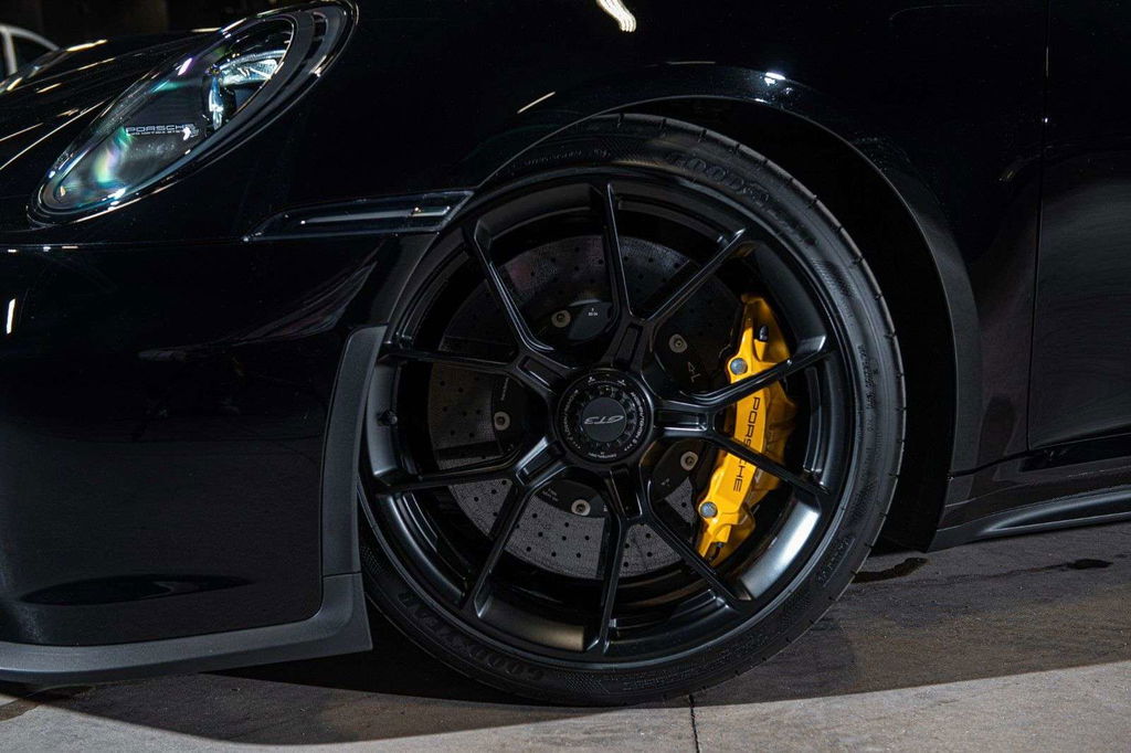 Porsche 992 GT3 Touring