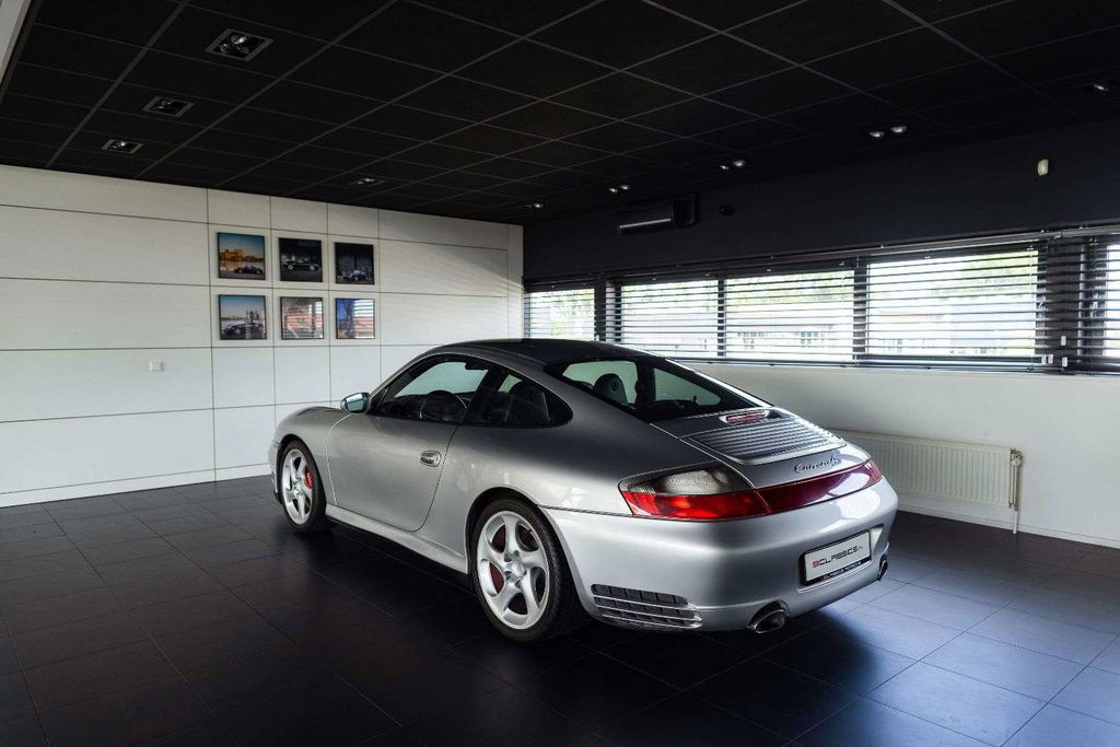 Porsche 996 Carrera 4S