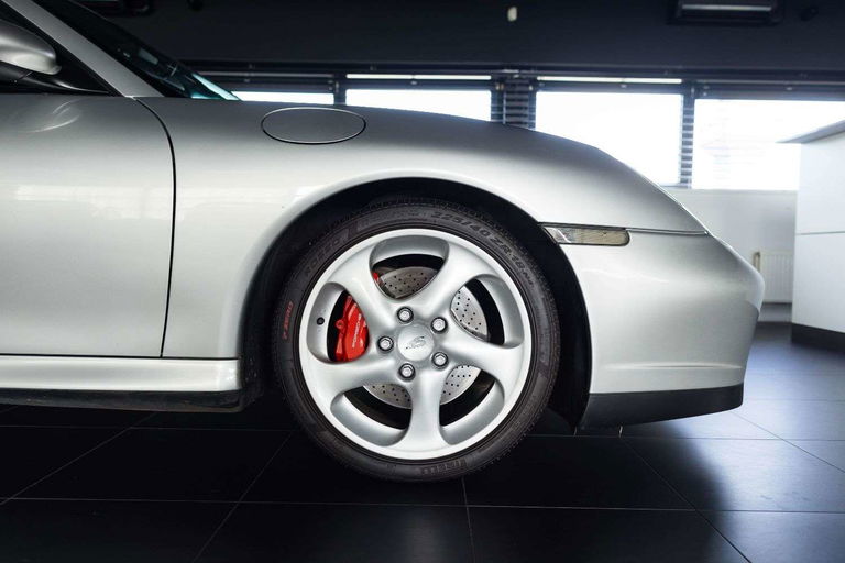 Porsche 996 Carrera 4S