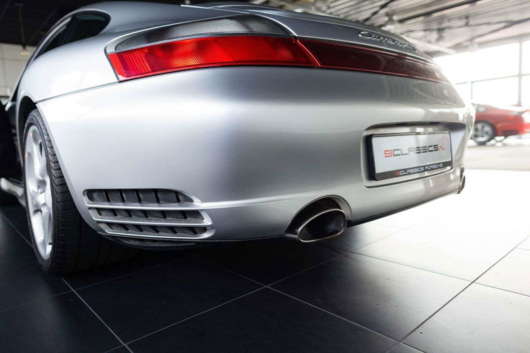 Porsche 996 Carrera 4S