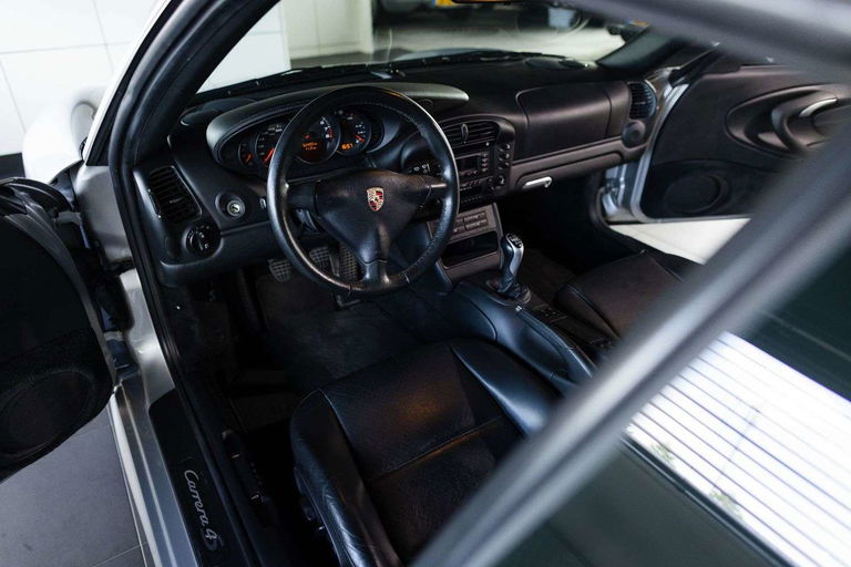 Porsche 996 Carrera 4S