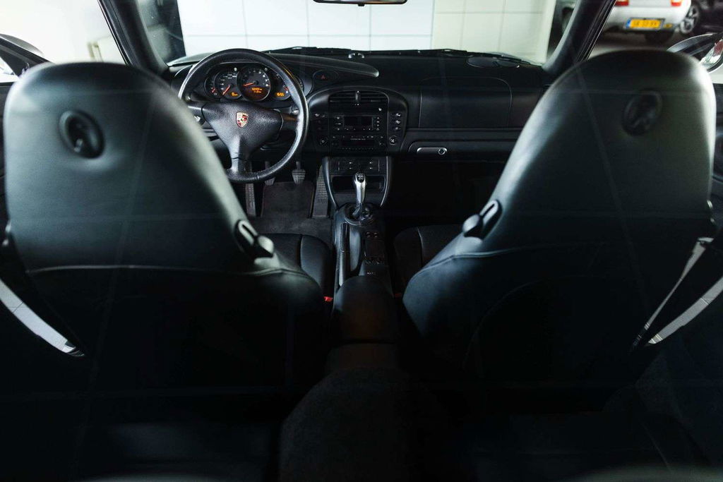 Porsche 996 Carrera 4S