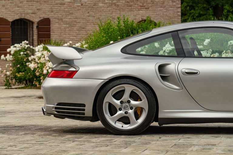 Porsche 996 GT2