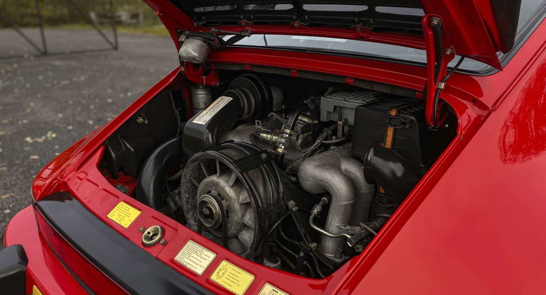 Porsche 911 Carrera 3.2