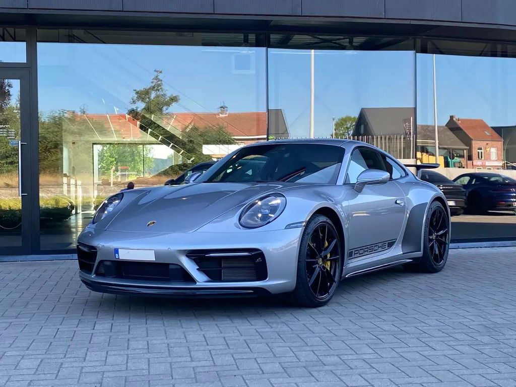 Porsche 992 Carrera 4S